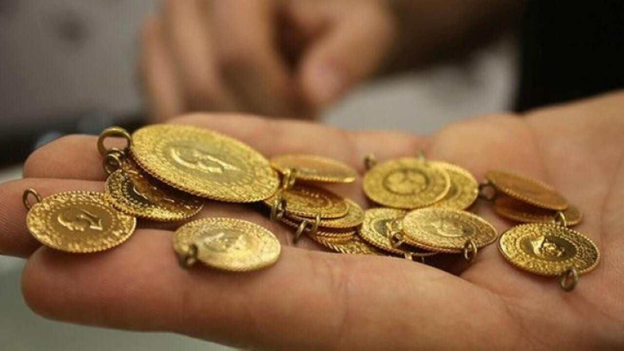 altinda-son-durum-gram-ve-ceyrek-altin-kac-tl-oldu-altin-fiyatlari-ne-kadar-1QyTEbah.jpg
