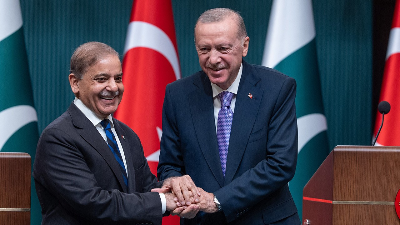 cumhurbaskani-erdogan-pakistan-ile-tam-bir-uyum-icindeyiz-BUNKQgbJ.jpg
