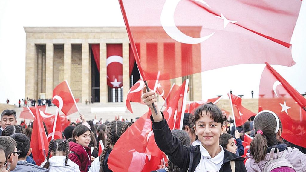 is-dunyasindan-23-nisan-mesaji-bilgi-ile-donanan-cocuklarimiz-gelecegimizin-guvencesidir-6WHOLbhE.jpg
