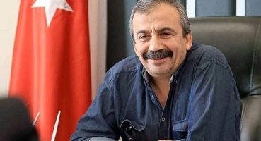 Öcalan’ın Sırrı Süreyya Önder’e gönderdiği mektupta dikkat çeken ifadeler
