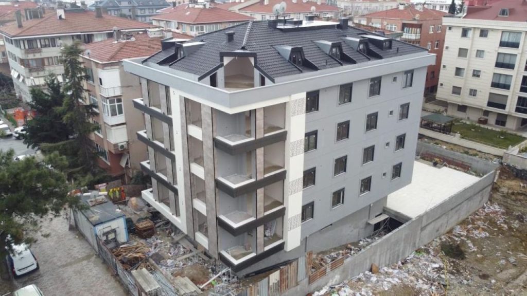 yarisi-bizden-kampanyasi-ile-riskli-yapilar-donusuyor-mCZEOjKY.jpg