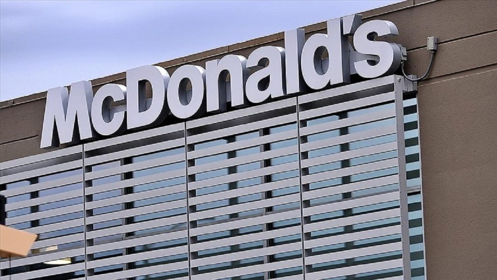 mcdonaldsin-gelirlerinde-beklenmedik-dusus-v7Hr1Uea.jpg