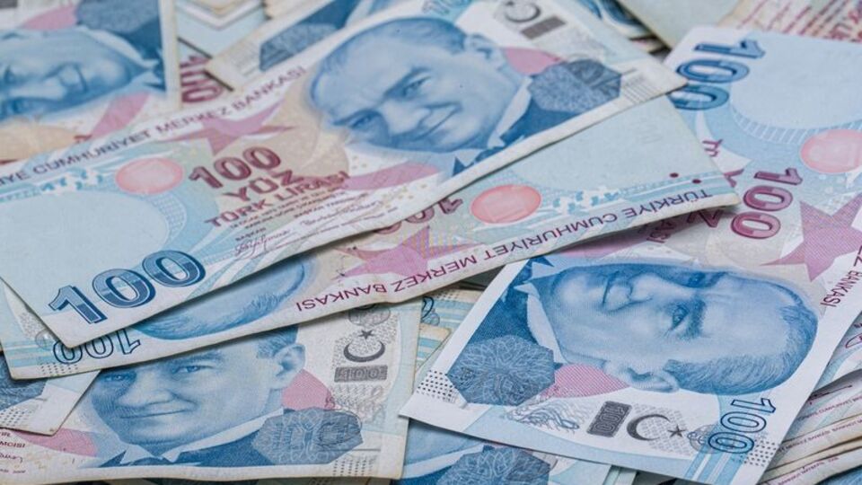 tlnin-reel-degeri-6-ayin-en-dusuk-seviyesinde-xUKdpBOt.jpg