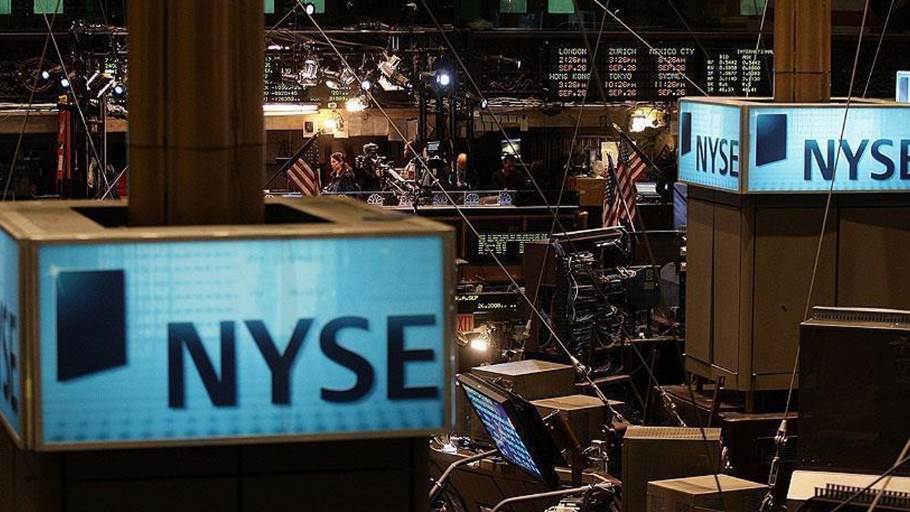 new-york-borsasi-gune-karisik-seyirle-basladi-5lY92tyY.jpg