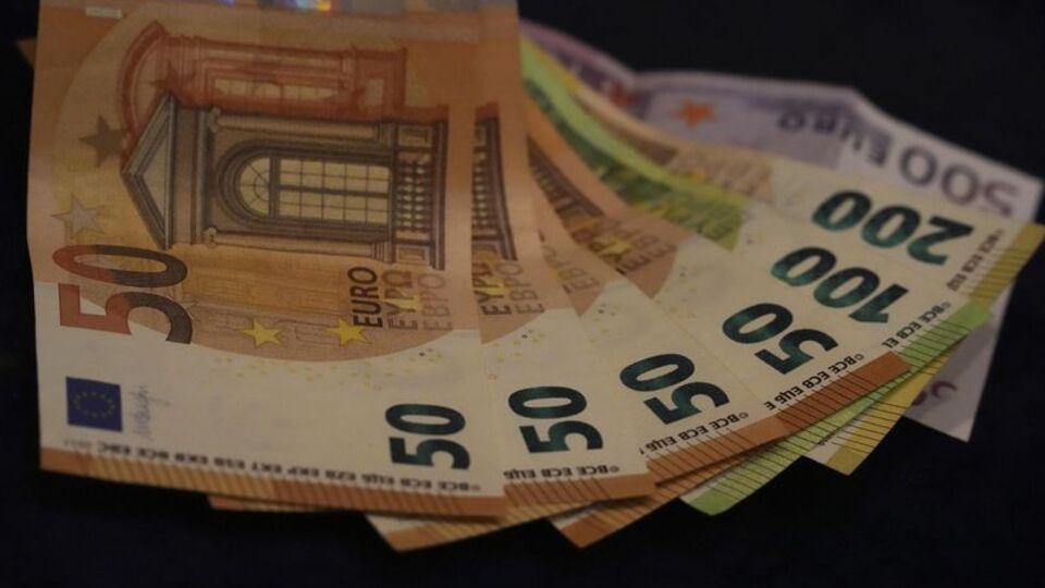 gelisen-piyasalar-dolar-yerine-euro-tahvillere-yoneldi-LGyprWV2.jpg