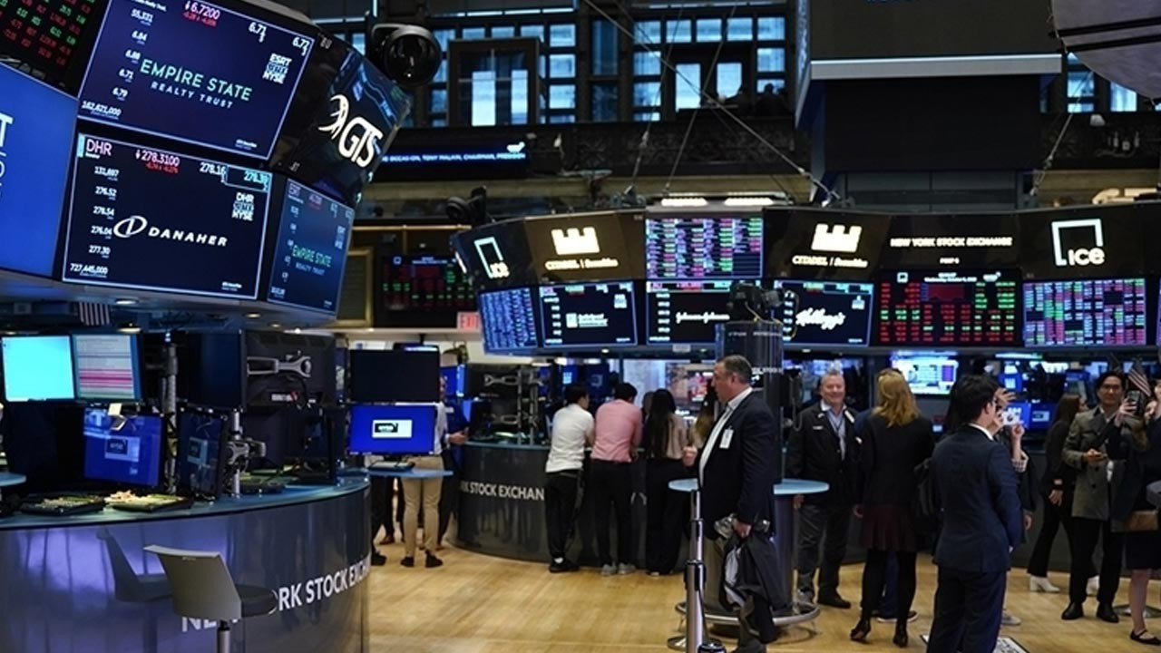 new-york-borsasi-yukselisle-acildi-lEPqLWvK.jpg