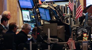 New York borsası yatay seyirle açıldı